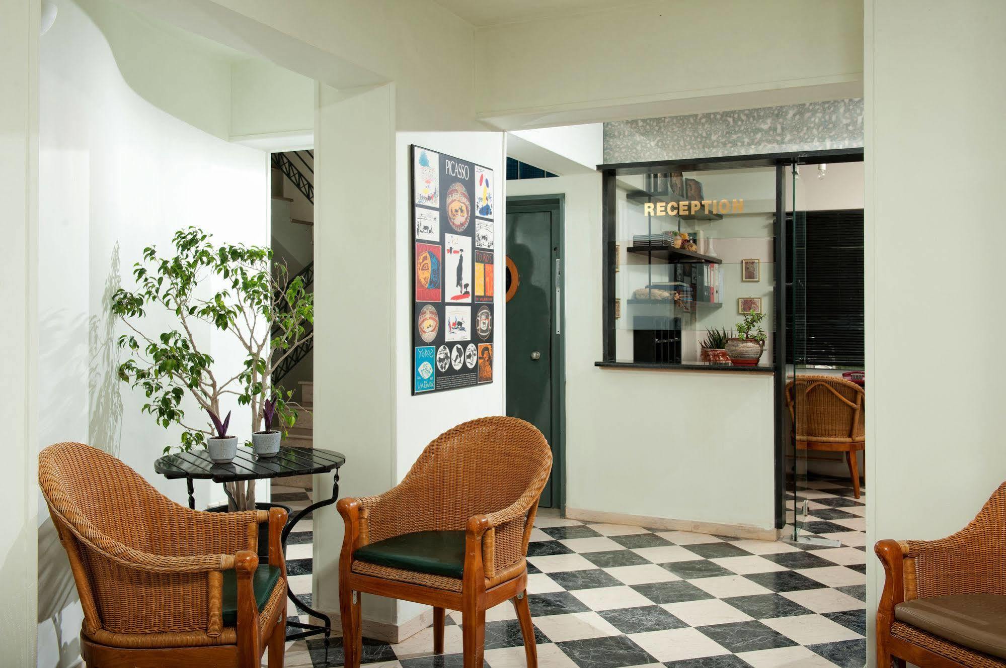 הרסוניסוס Andromeda Apartments & Studios מראה חיצוני תמונה